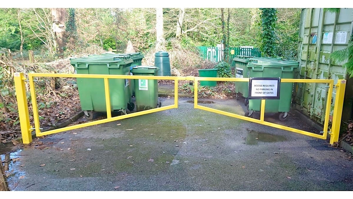 Double Leaf Swing Gate: 7-12m Robust Construction &amp; Value Finishing Colours + Galv Options Locking Latch, Padlock &amp; Shroud image