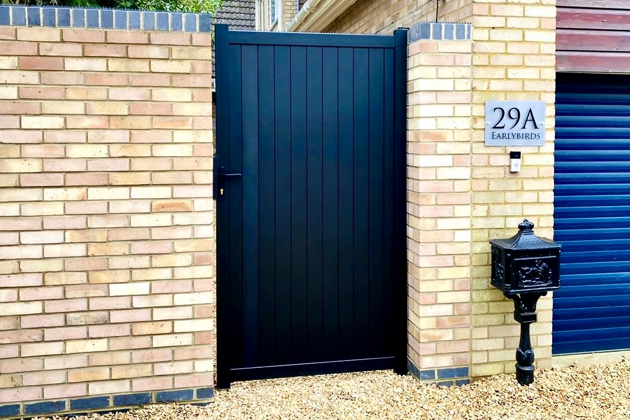Garden Side Gate Flat Topped with Vertical Infill 