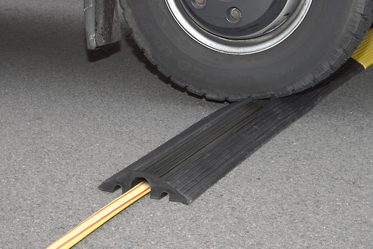 Cable & Hose Protection Ramp 'Tough' 1.2m lengths