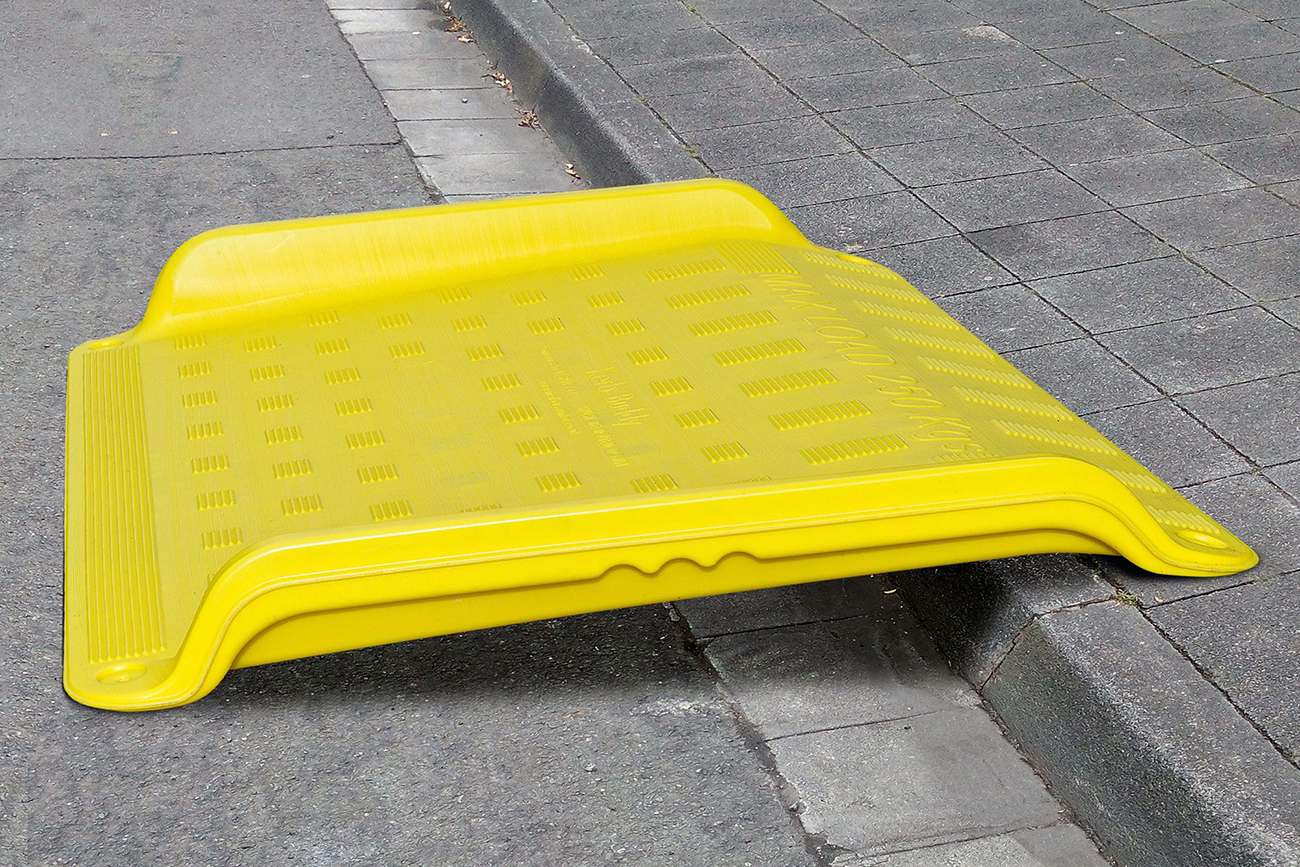 Kerb Ramps Strong, durable, antislip. Curbs 75-125(mm). Conforms to National Grid T/SP/E/42A. Easy to transport.