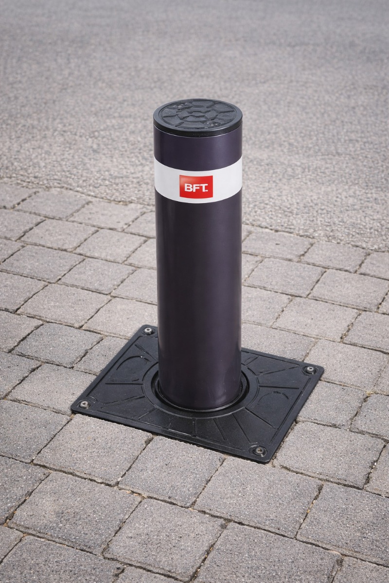 Automatic Bollard 500mm h x 115mm dia. BFT Stoppy B. Great for Residential use