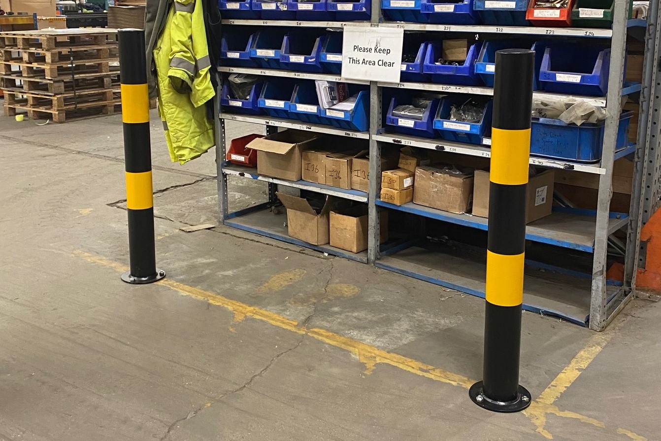 Bollards Impact Protection (60-323mm DIA) 900mm above ground - Hi Viz Mild Steel. Bolt Down.