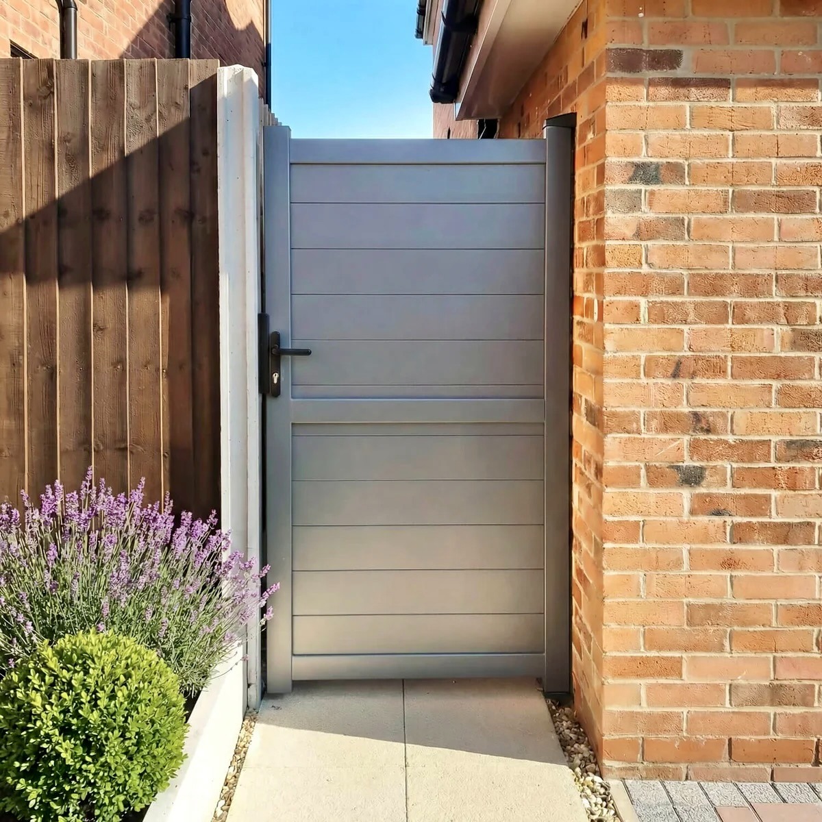 Aluminium Garden Side Gate: Flat Top
Fully Boarded Horizontal Infill in Grey