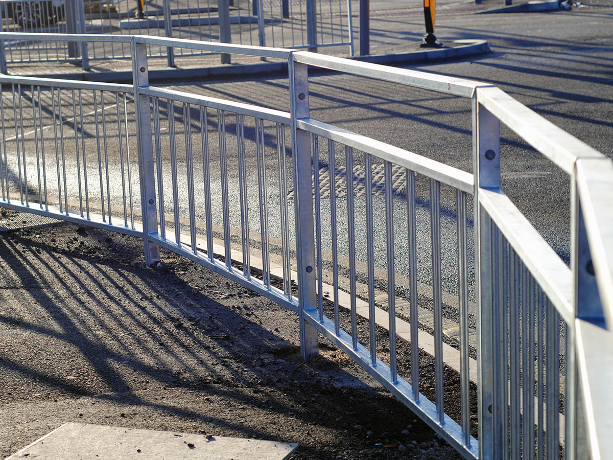 Premium Pedestrian Guardrail (2m W) - Enhanced Visibility Gap, Durable Galv Finish + Powder Coating | Value Packs