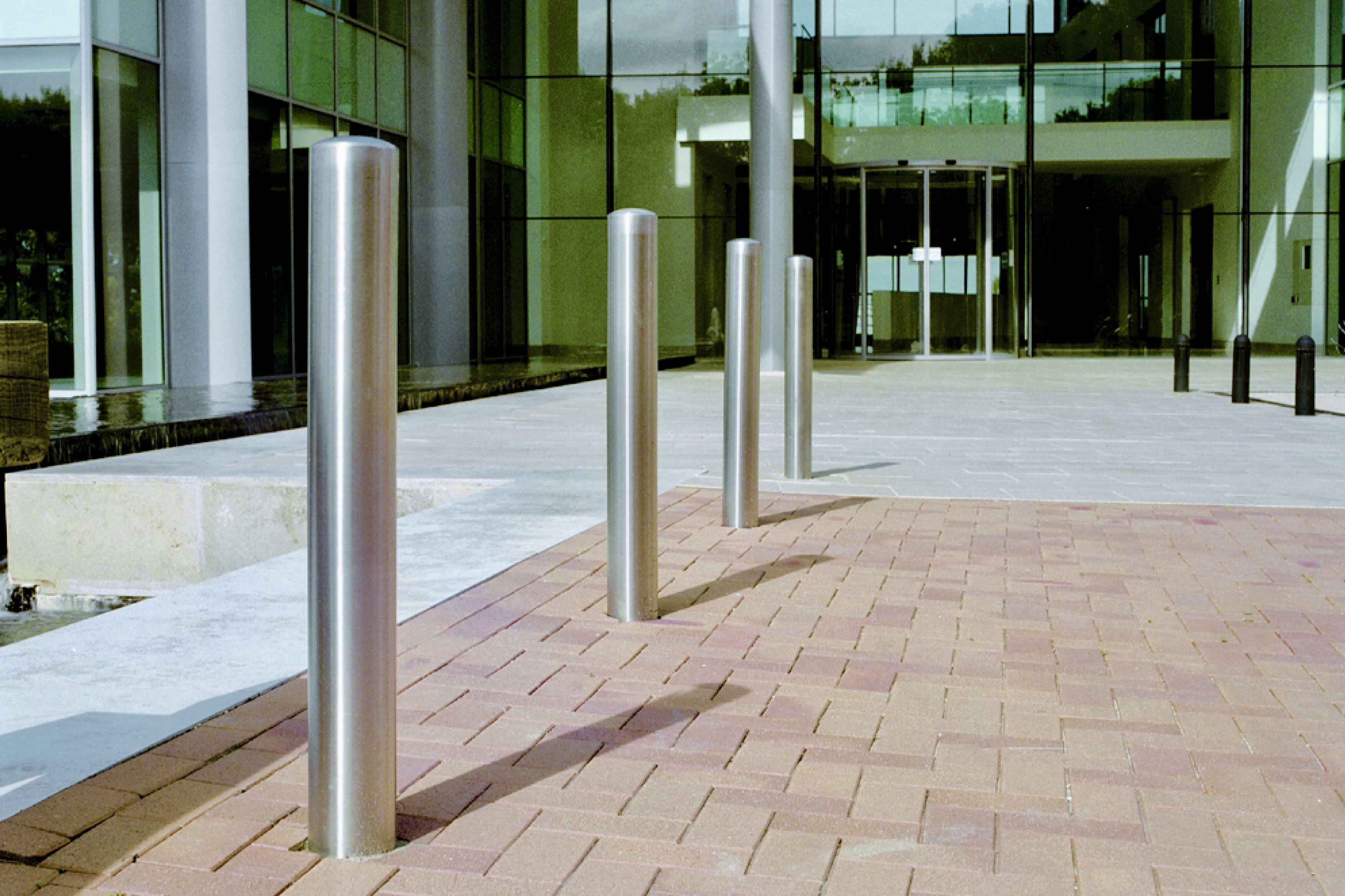 'Rhino' RS001 Premium Stainless Steel Bollard 
Marine HD Grade 316L - H1000mm - from Marshalls