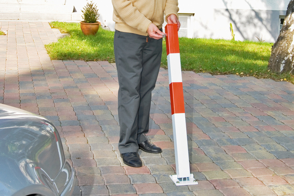 Quality Heavy-Duty Fold Down Parking Post
To Secure your Driveway or Car Park