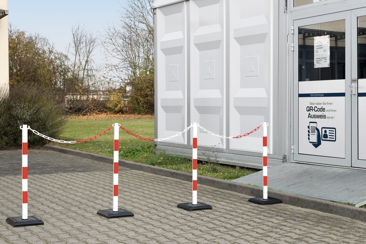 Heavy Duty Chain Posts & Chain Set 
Internal or External for Stable Usage