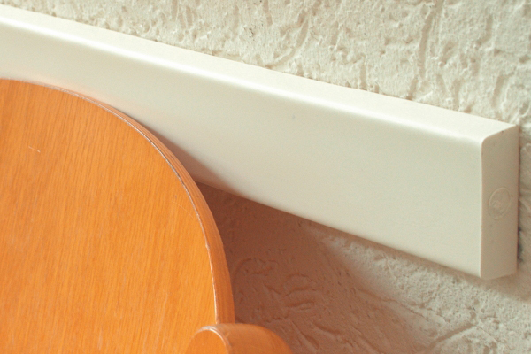 Impact protection profile, visual warning and safety cushioning to hard unyielding objects. For indoor and external use.