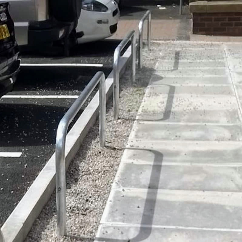 Hooped Low Perimeter Barrier: D48mm and H500mm
Mild Galvanised Steel in Various Widths 500 to 2000mm