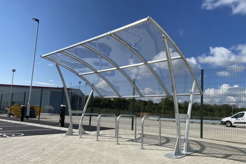 Bowland Cycle Shelter (4-12 Bikes) 
PETG Roof & Galvanised Frame