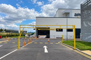 Heavy-Duty Single Leaf Height Restrictor 
with Low-Level Locking (3m to 6m Span)