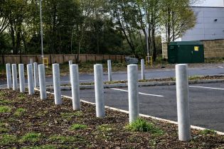Round Steel Bollards: (60-193mm Diameter) H750mm
Galvanised and Colours plus Fixing Options