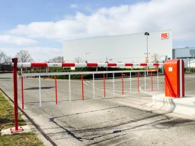 Automatic Arm Barrier up to 5.7m Choice of Colours & Marine Grade Paint as standard