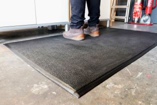 Orthomat® Premium Anti-Fatigue Mat - Ultimate Support
Tough Surface | Chemical Resistant | 2-Year Guarantee