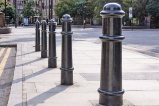 Bollard Ferrocast (Polyurethane) Hackney - 970mm Above Ground - Traditional Design from Marshalls