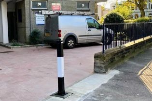 Heavy Duty 90mm Sq Fold-Down Bollard
1000mm High - Secure Access