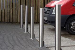 Bollard Removable Stainless Steel 900mm above ground
