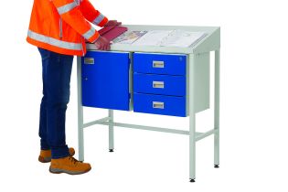 Workstations - Designed for supervisors or line managers - Fully welded steel frame