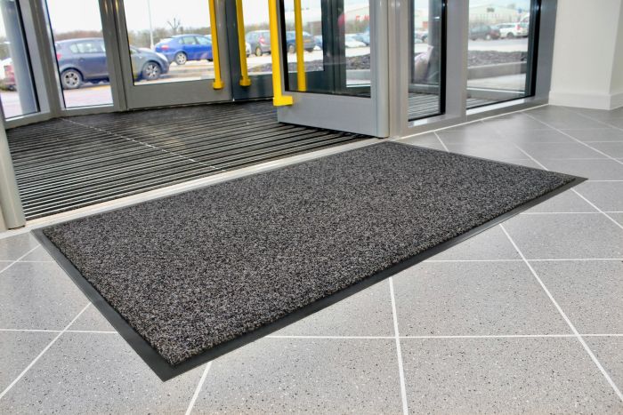 In-situ&#x20;Image&#x20;of&#x20;Cosmo&#x20;Mat&#x20;in&#x20;Black&#x20;Grey