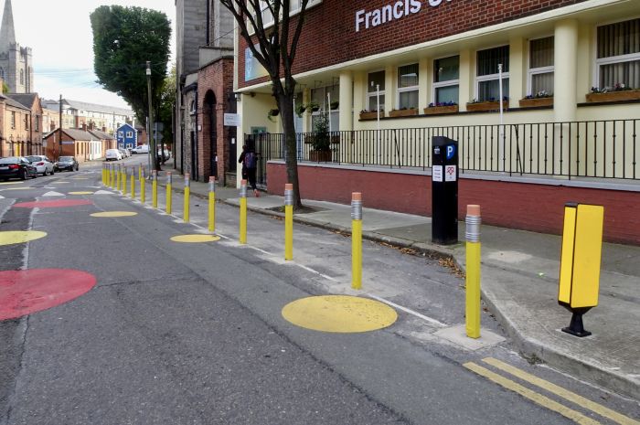 'Marshalls' Regular PiPencil Ferrocast Root Fix Bollards 