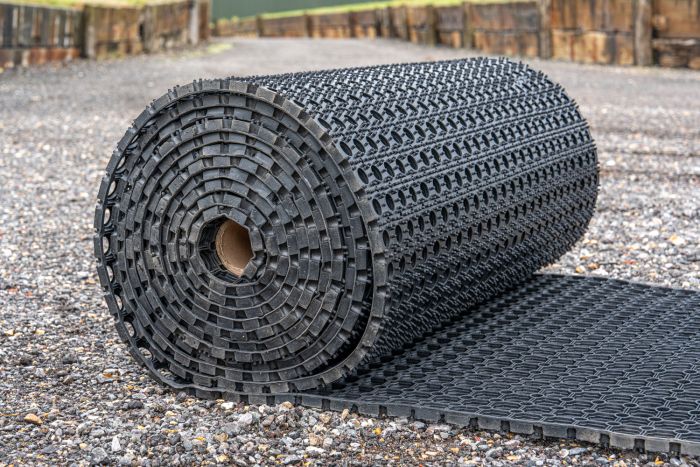 Greenskeeper&#x20;Rubber&#x20;Grass&#x20;Matting&#x20;Roll&#x20;-&#x20;1m&#x20;x&#x20;10.5m