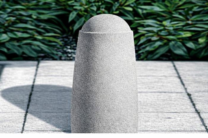 Richmond&#x20;Concrete&#x20;Bollard&#x20;&#x7C;&#x20;H535mm&#x0D;&#x0A;Heavy&#x20;Duty&#x20;Security&#x20;&amp;&#x20;Refinement&#x20;from&#x20;&#x27;Marshalls&#x27;
