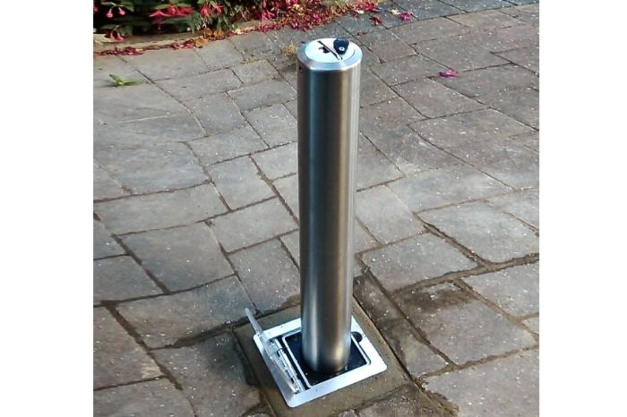 Telescopic Bollard (101mm DIA /710mm HIGH) in Round Heavy Duty Stainless Steel in Grade 316L - RTSS5 from Rhino.