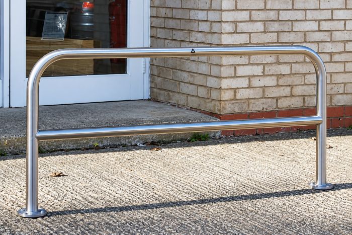 Hooped&#x20;Perimeter&#x20;Barrier&#x20;&#x28;60mm&#x20;Diameter&#x29;&#x20;-&#x20;Horizontal&#x20;Rail&#x0D;&#x0A;Galvanised&#x20;&#x7C;&#x20;Concrete-In,&#x20;Bolt-Down&#x20;and&#x20;Removable