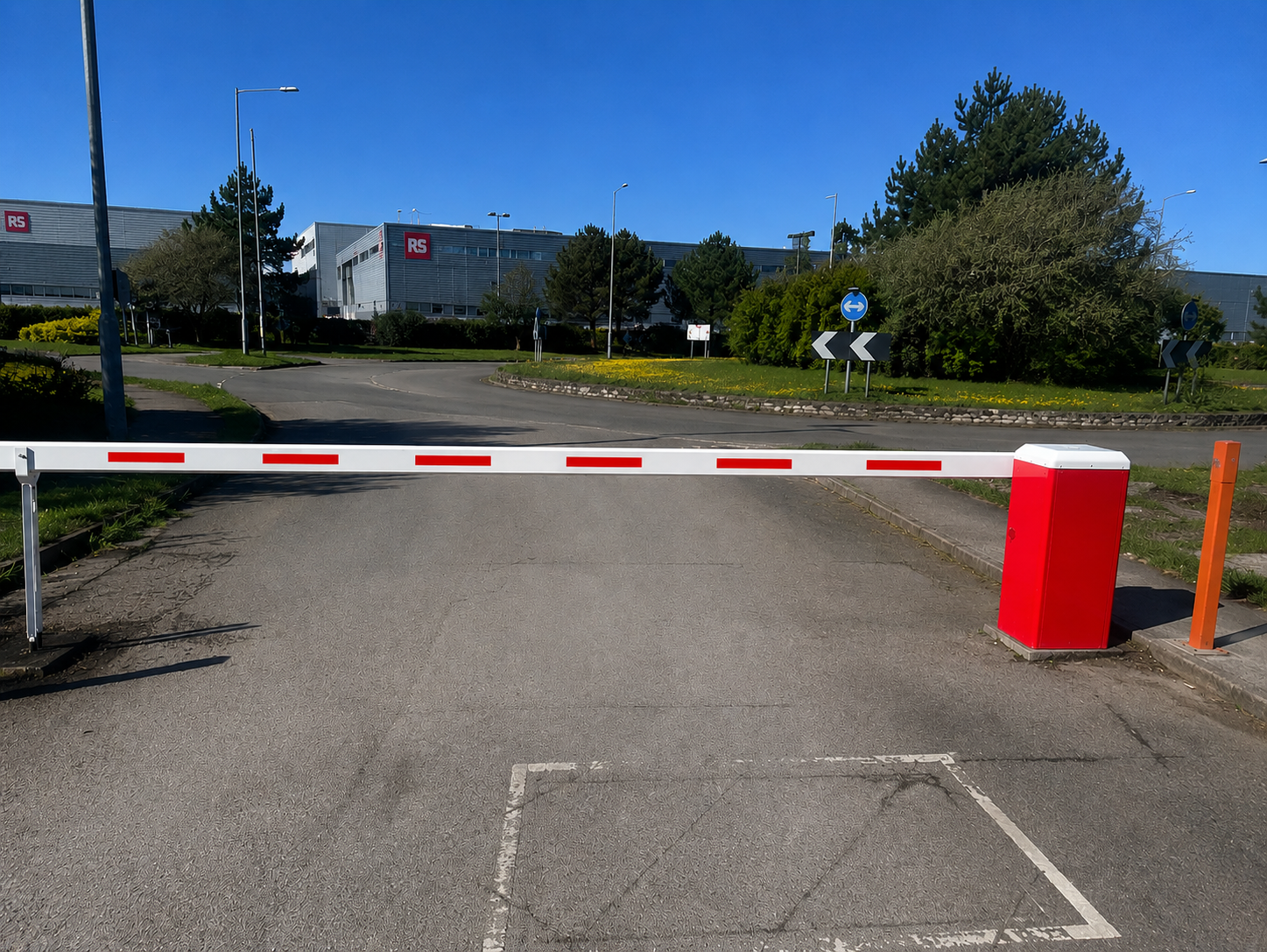 Arm Barrier Automatic with extra long poles. Choice of plain pole up to 8.7m, or lower skirting up to 7.7m