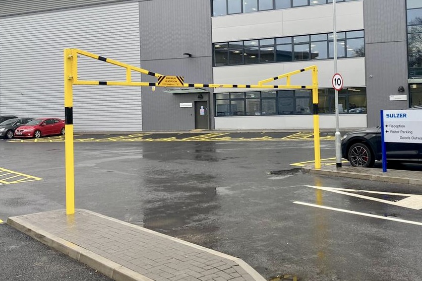 Heavy Duty Double-Leaf Height Restriction Barrier
