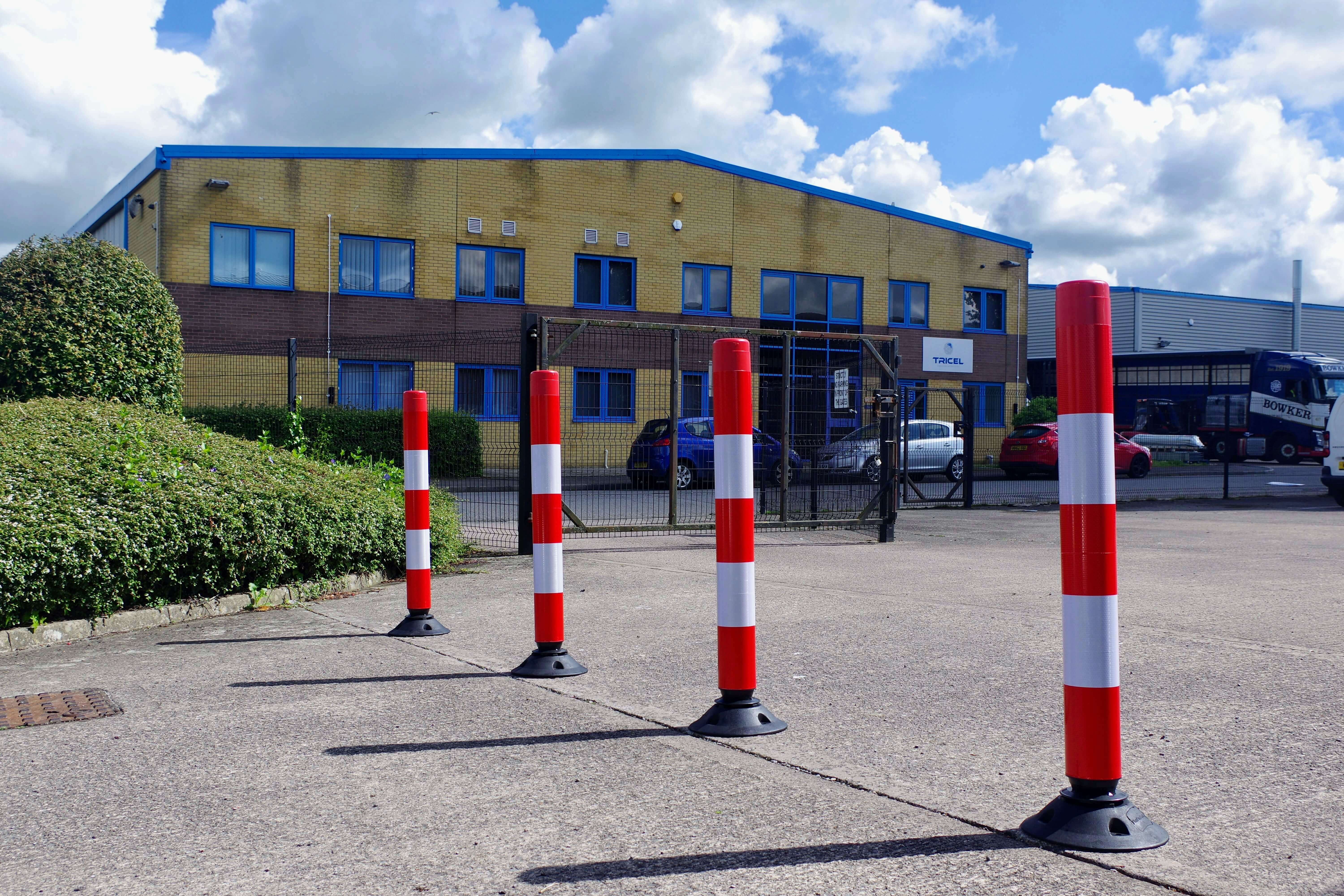 Self-Righting Post: (Hi-Viz ) Red/White 
3 Height Choices - Flexible (Off-Highway Use)