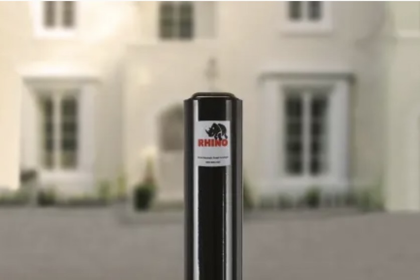 Manual Lift Telescopic Bollard with Colour Choice (850mm High) + Sold Secure from Rhino RT R14/850