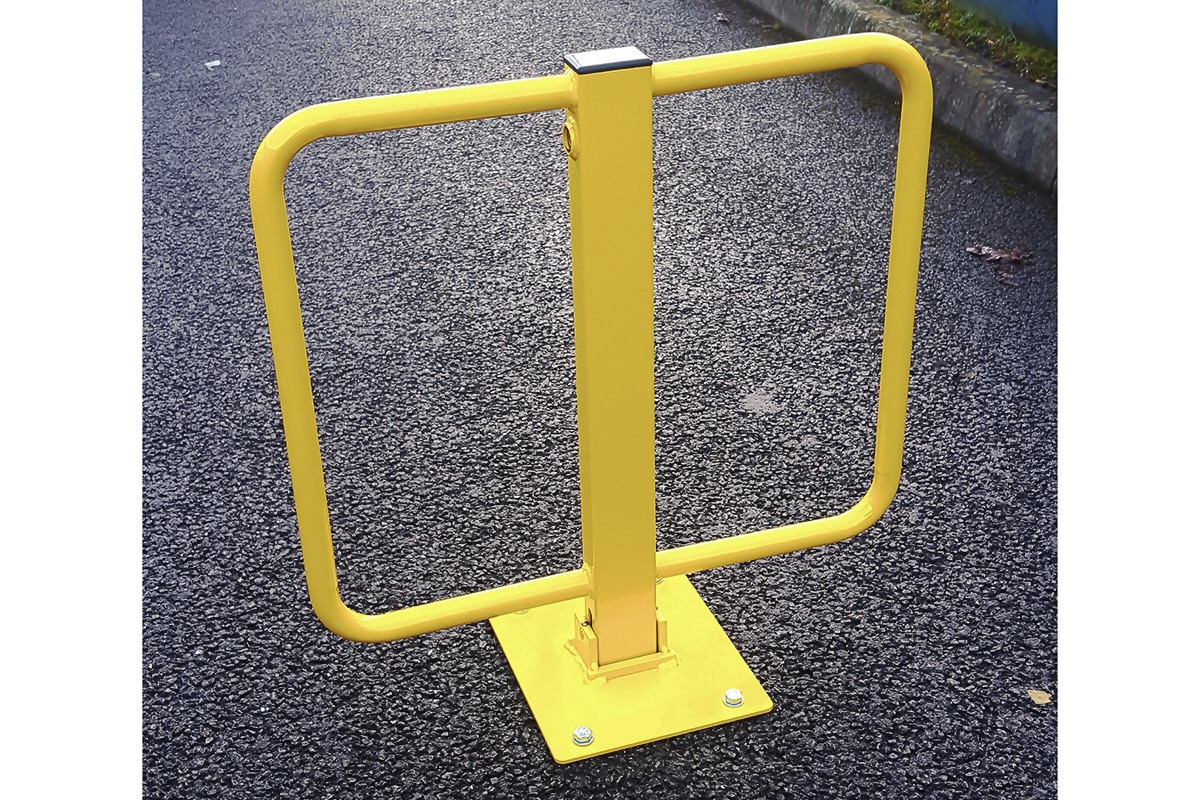 Winged Parking Barrier, Heavy Duty Design, with Integral Lock, Hi Viz.