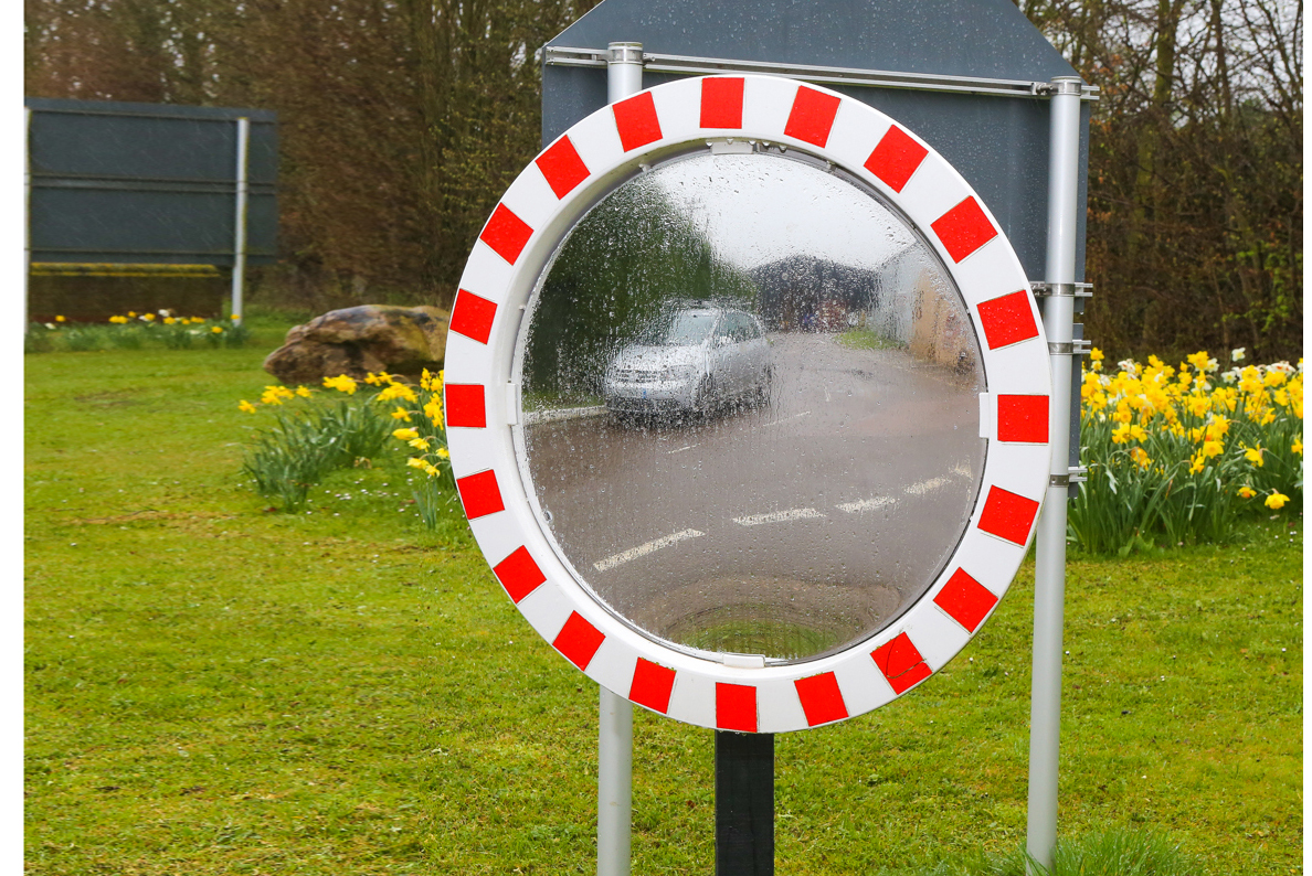 Convex mirrors, unbreakable, Light weight and can stand extreme weather. Eliminate blind spots at corners,