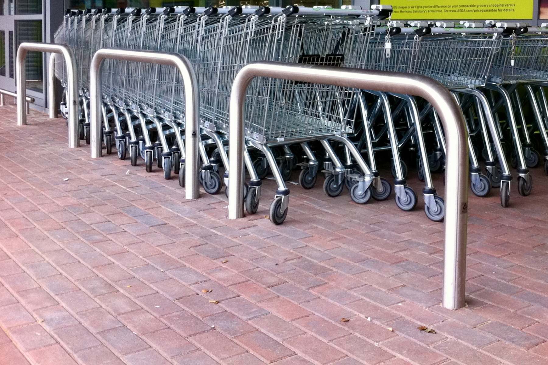 Stainless Steel Hooped Barrier - Sold Secure: D90mm
Grade 304 or 316: Concrete-In, Bolt Down & Removable