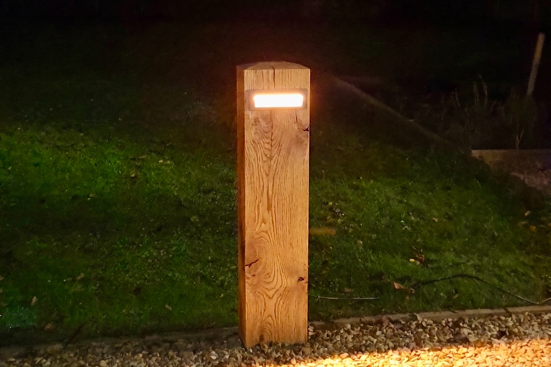 Stratton Sustainable Solid Oak LED Bollard
Dark-Sky Certified | Wildlife-Friendly | Low Light Pollution