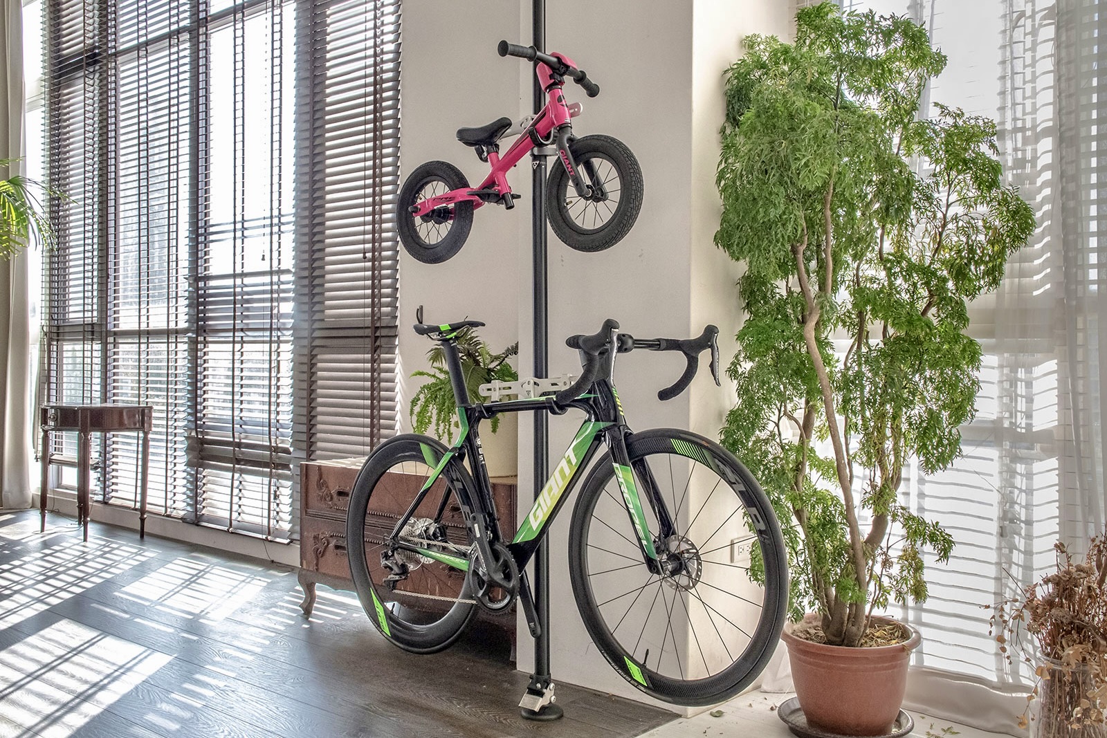 Dual-Touch Bike Stand: Black/Silver 6061 T6 Aluminium Tube/Brackets - Add extra Mounts to allow for 4 Bikes