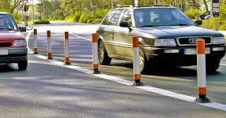 Plastic Delineator & Separator Bollards